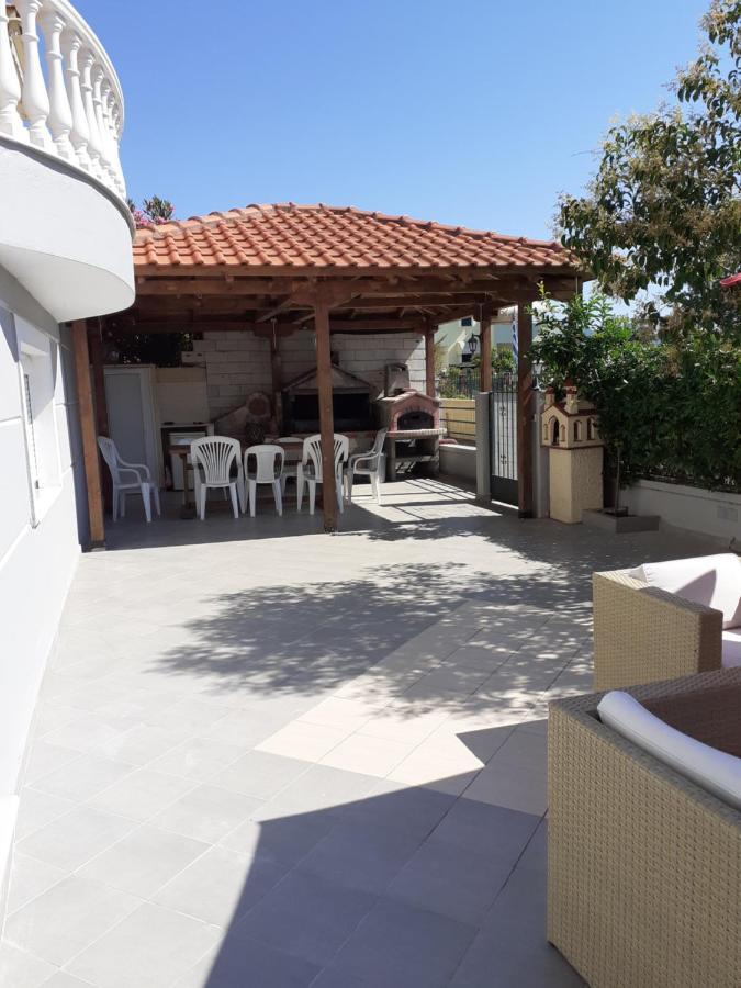 Vila Alegria Nea Iraklitsa Exteriér fotografie